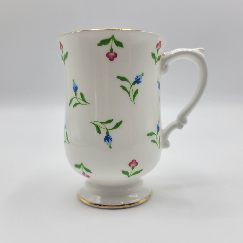 Vintage Royal Victoria Ceramic Floral Design Gold Trim Tea Coffe Cup Mug England